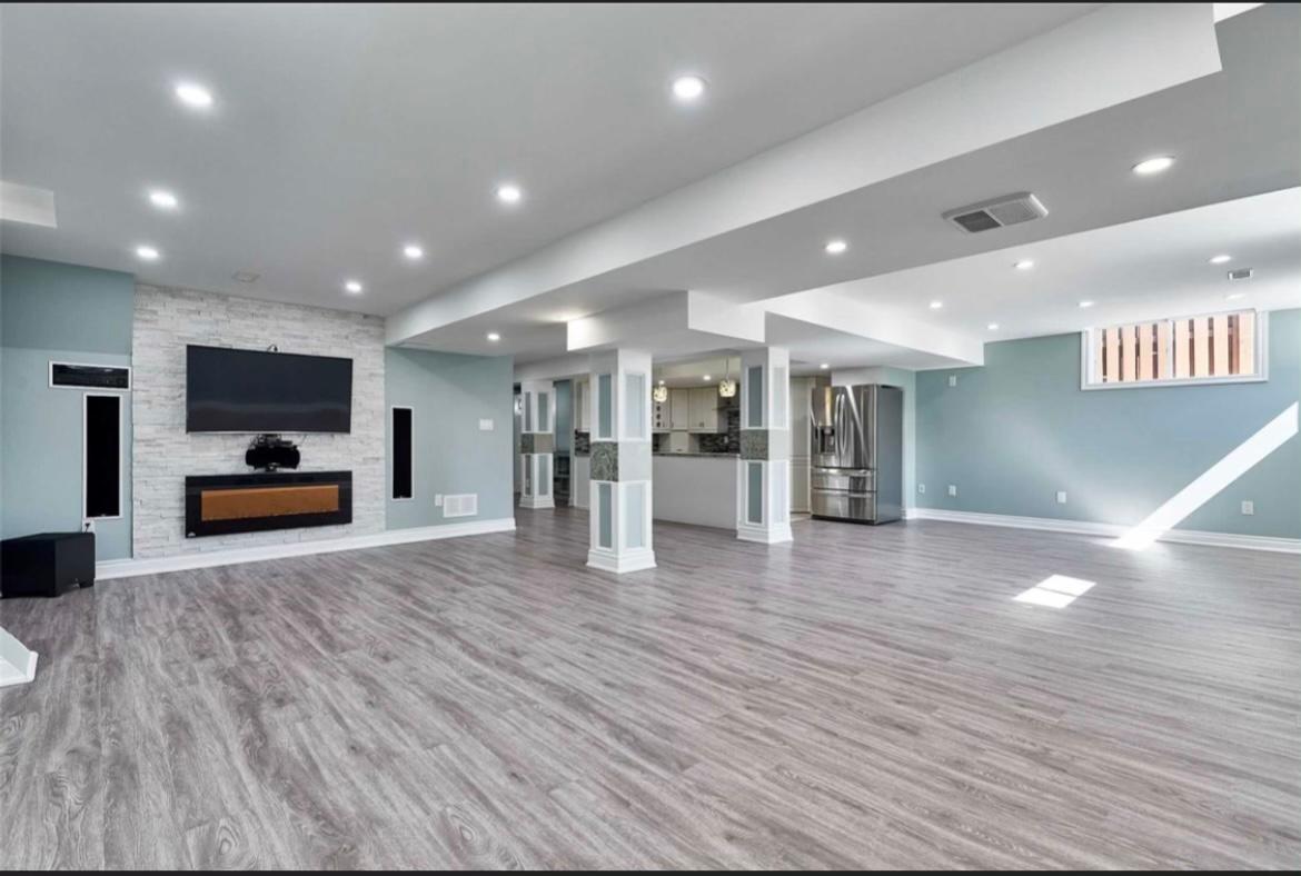 contractor gallery