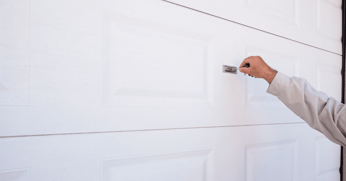 porte de garage en PVC 
