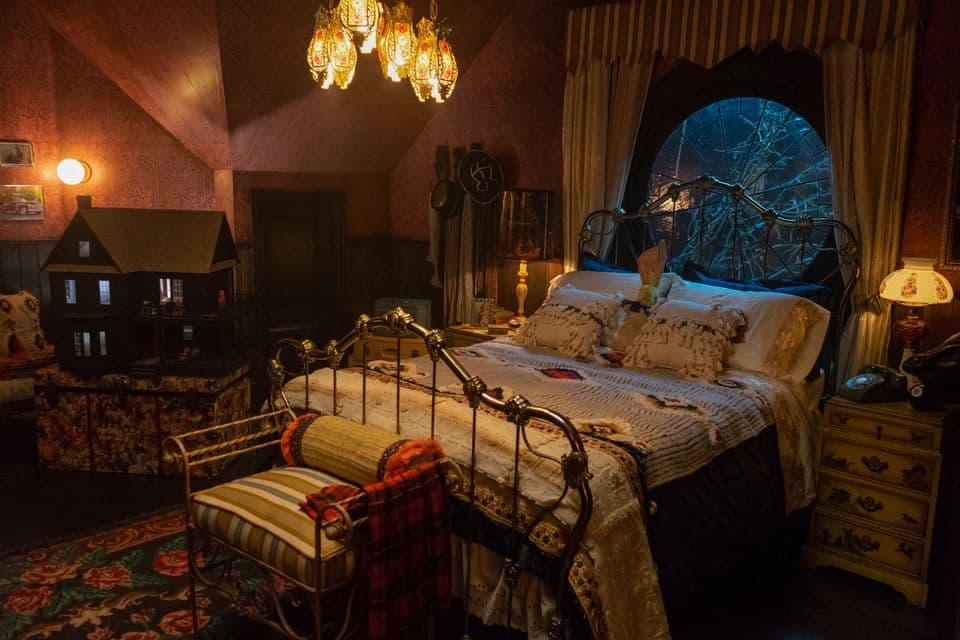 chambre à coucher dans Chilling adventures of Sabrina_10 des plus belles chambres à coucher vues dans les séries télé et les films